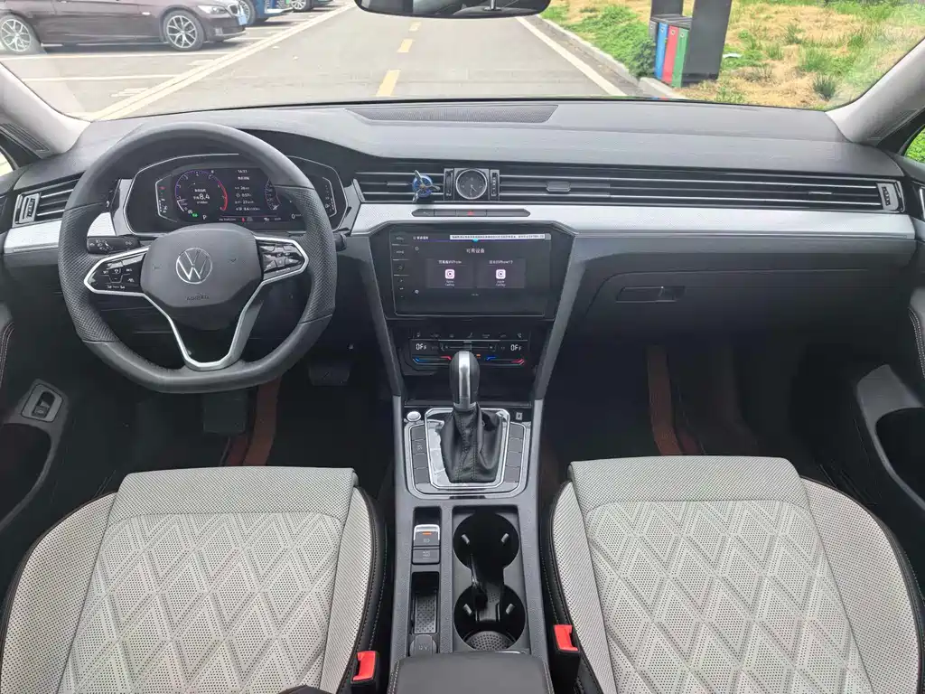 Volkswagen Magotan 2025 330TSI DSG Luxury