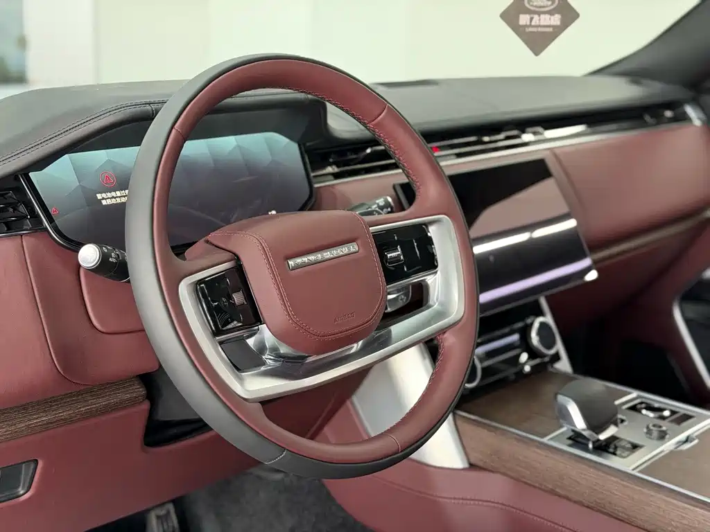 Land Rover Range Rover 2023 3.0 L6 360PS