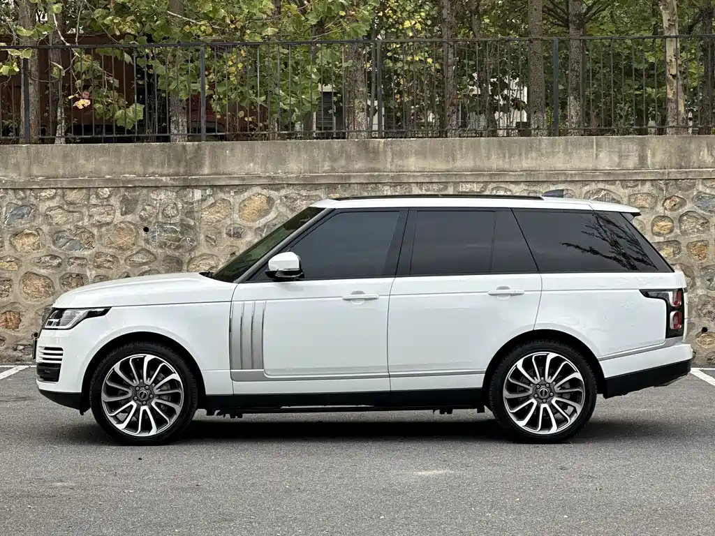Land Rover Range Rover — миниатюра 3