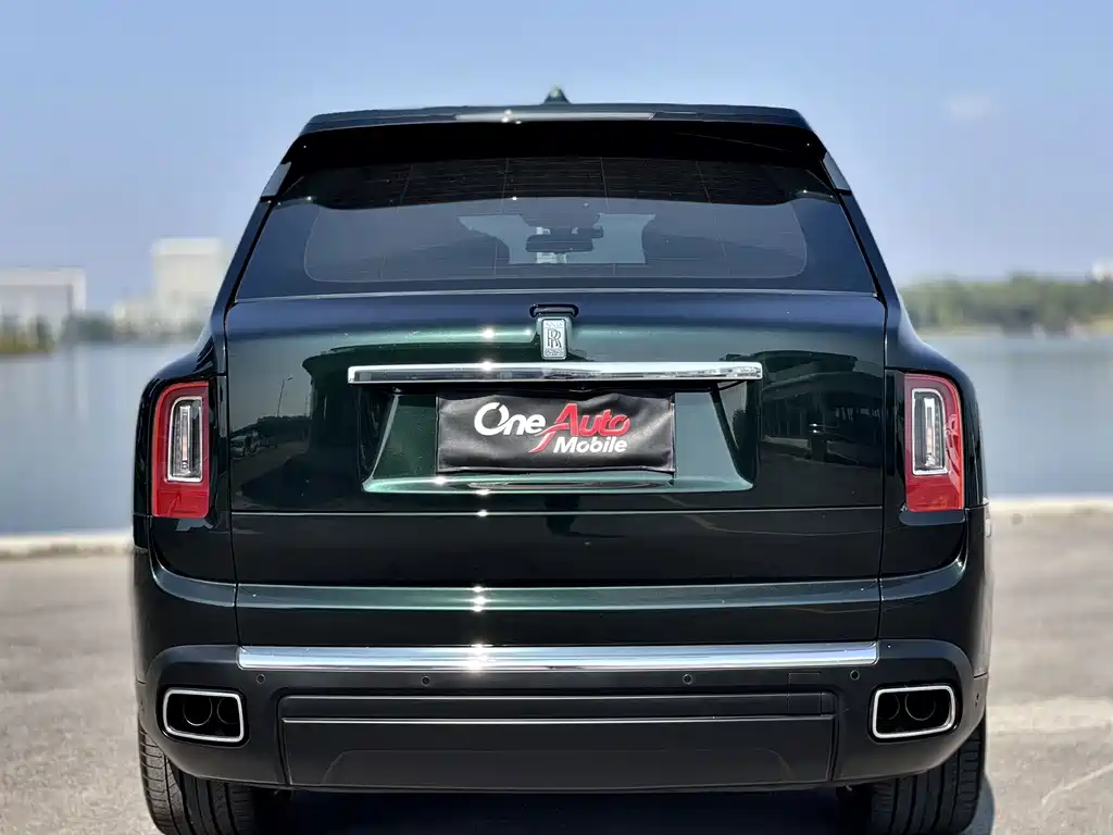 Rolls-Royce Cullinan — миниатюра 5