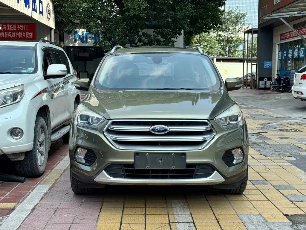 Ford Kuga — миниатюра 2