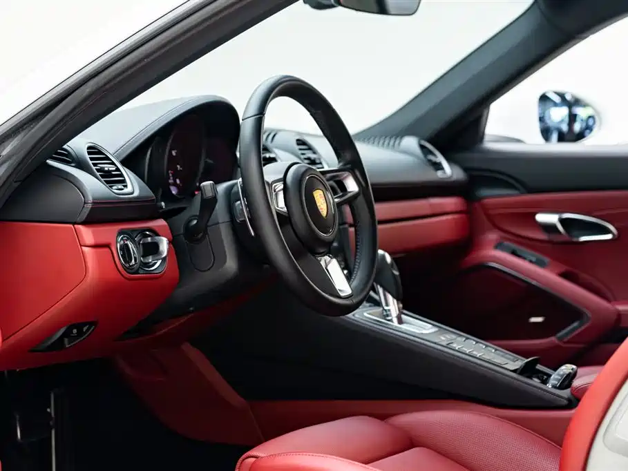 Porsche 718 2020 Cayman 2.0T