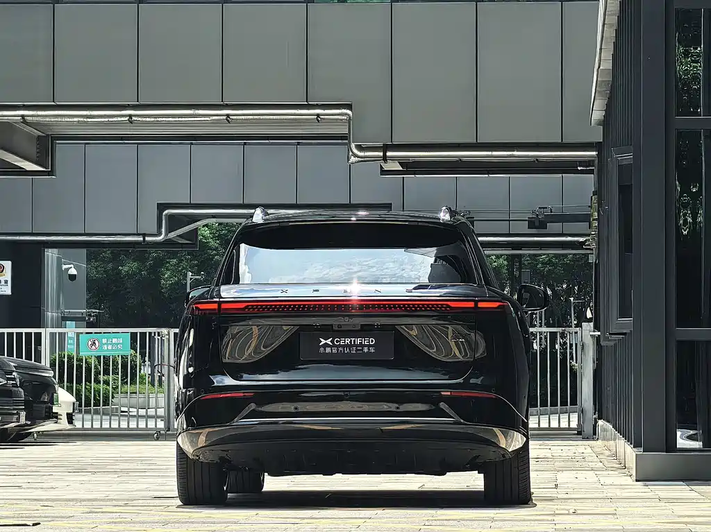 XPeng G9 — миниатюра 8