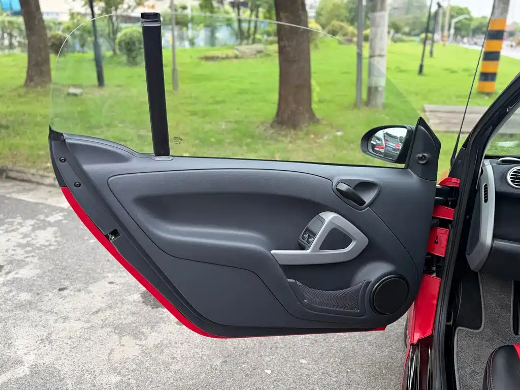 smart Smart Fortwo — миниатюра 6