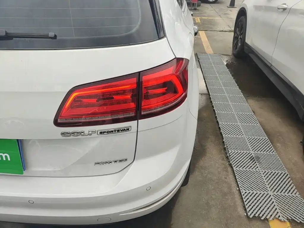 Volkswagen Golf Sportsvan — миниатюра 8