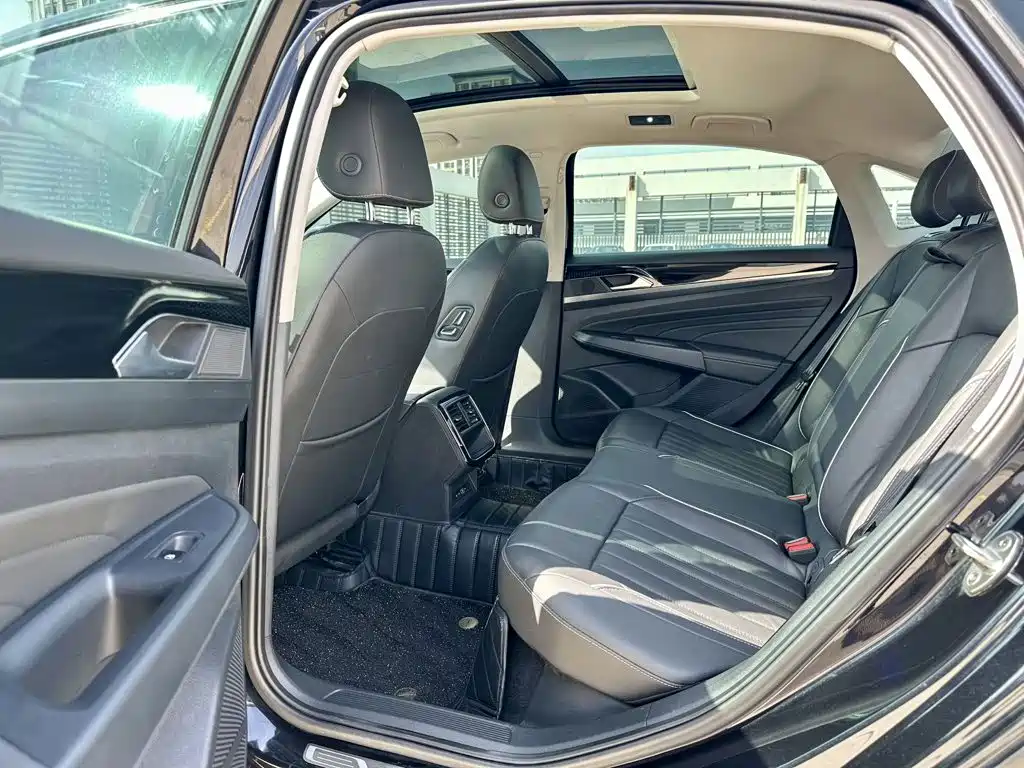 Volkswagen Passat — миниатюра 17