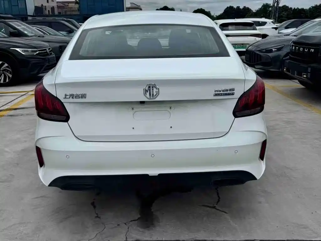 MG MG5 — миниатюра 7