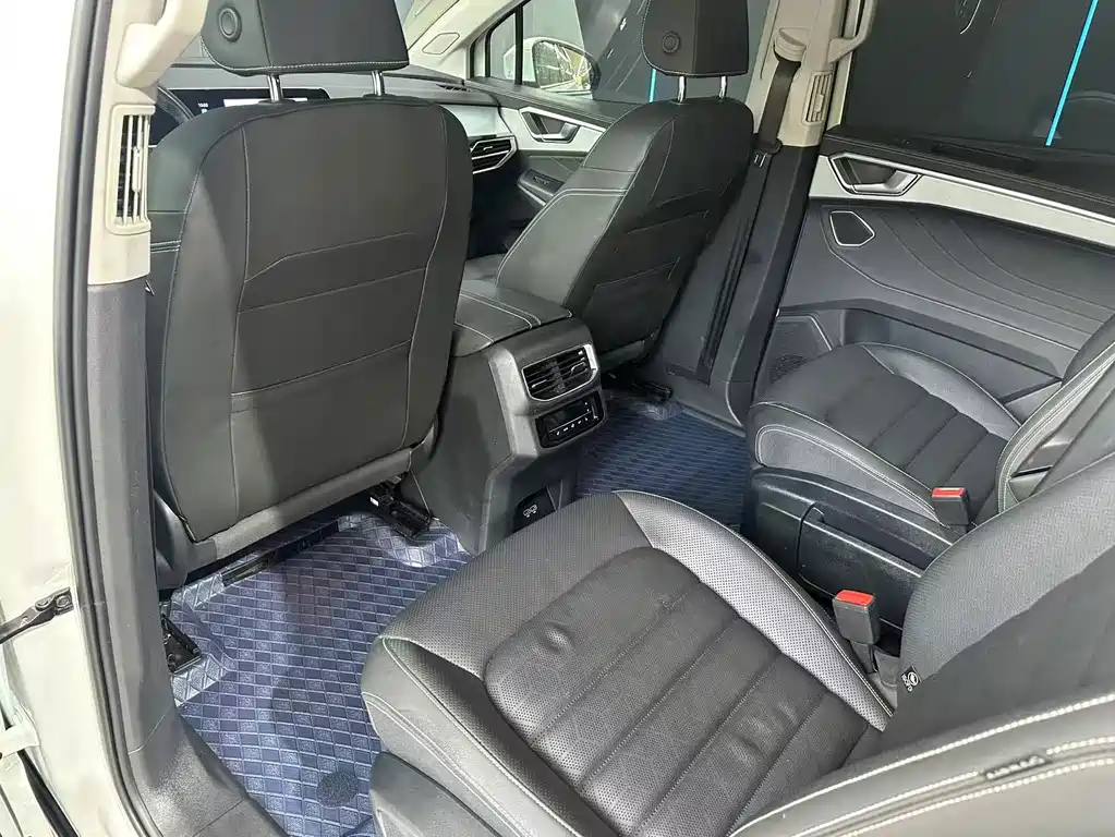 Volkswagen Talagon — миниатюра 10