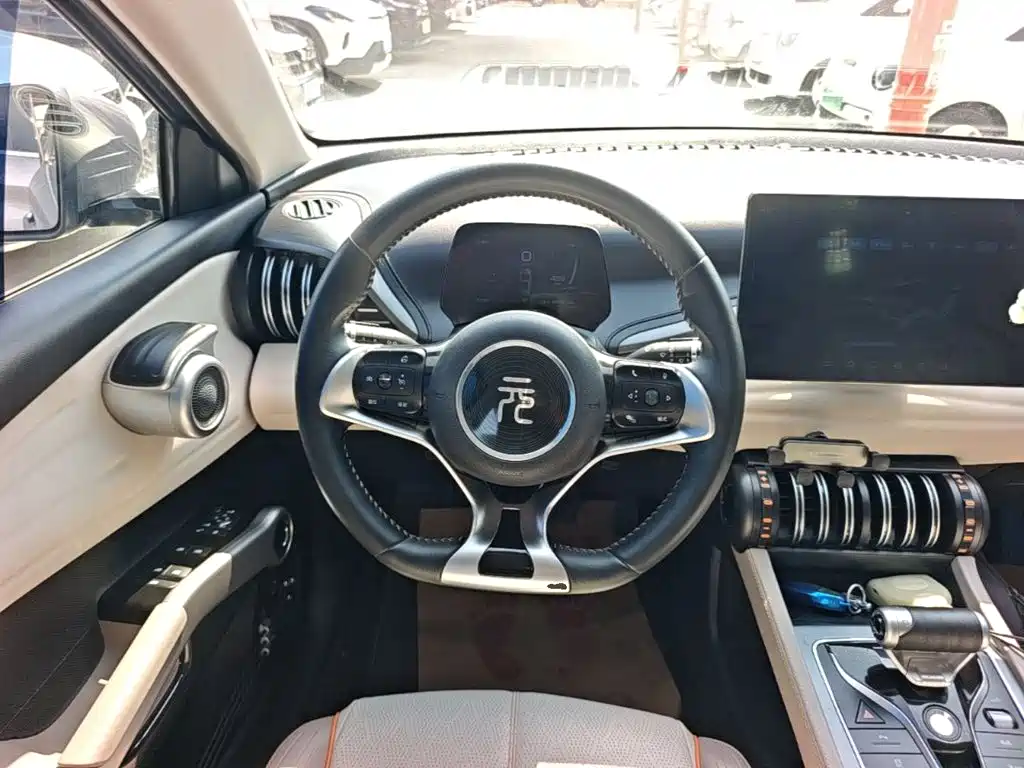 BYD Yuan Plus — миниатюра 11