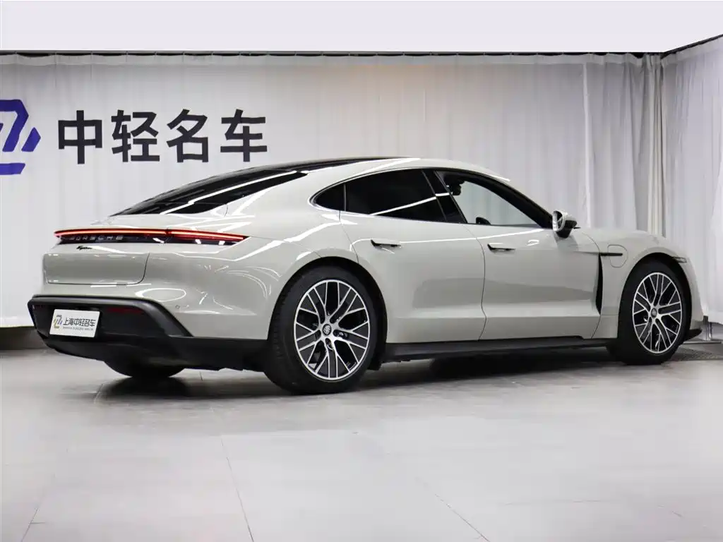 Porsche Taycan 2022 Taycan