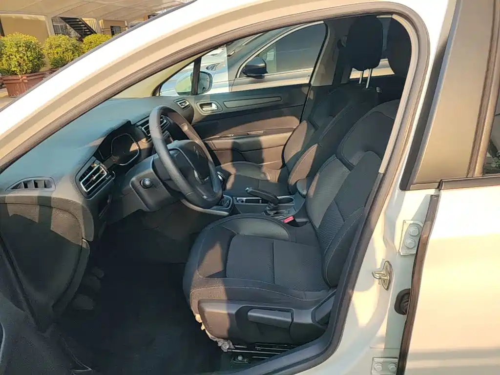 Citroen C4 — миниатюра 11