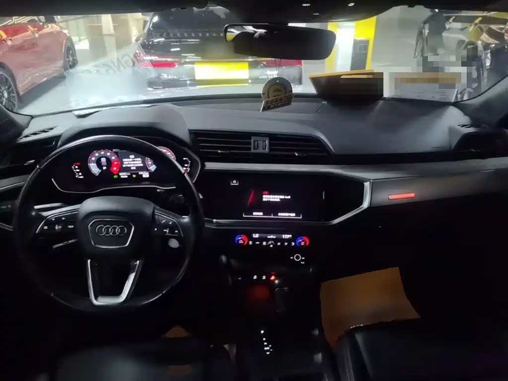 Audi Q3 — миниатюра 10