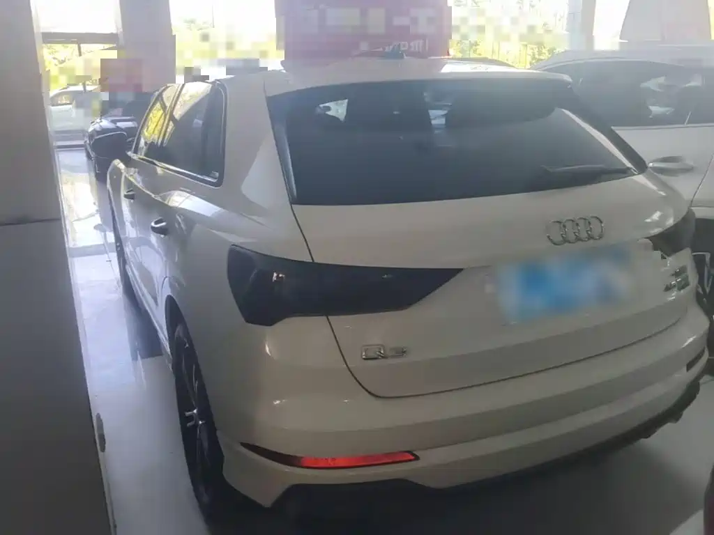 Audi Q3 — миниатюра 5