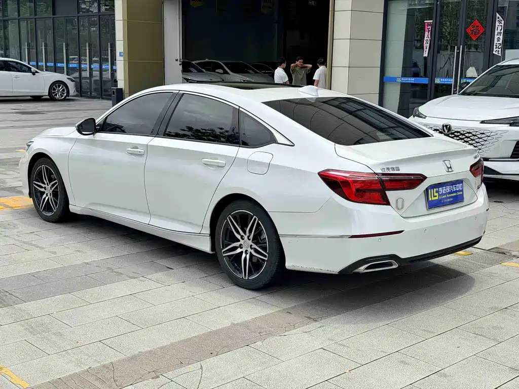 Honda Inspire — миниатюра 3
