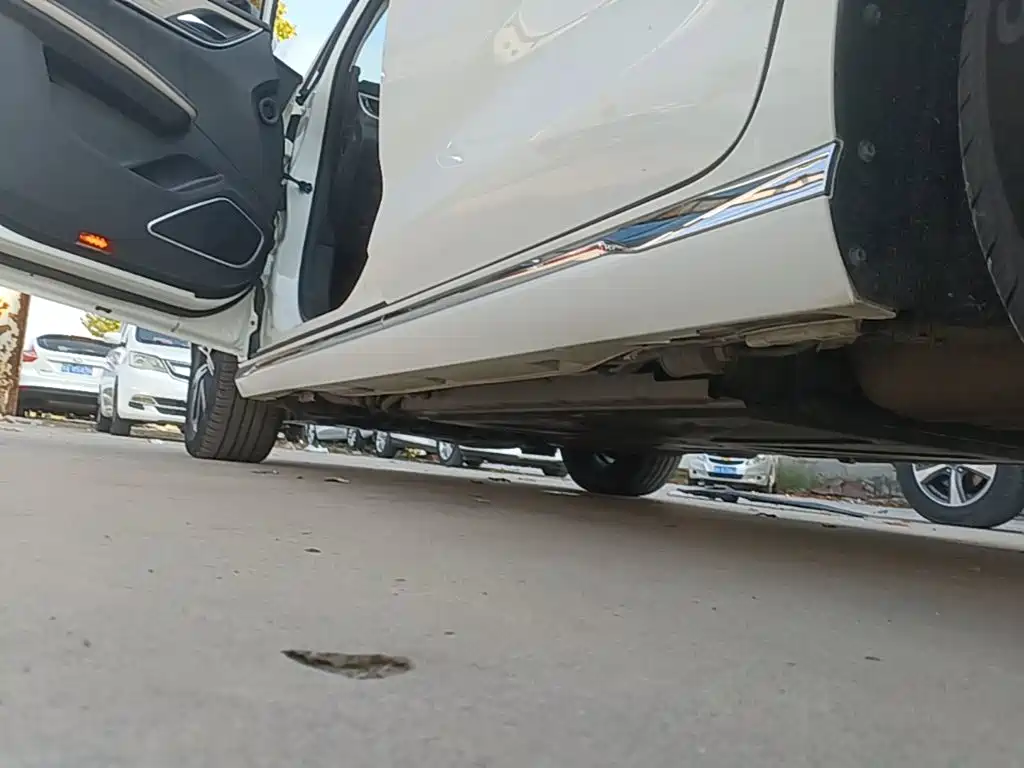 BYD MAX New Energy — миниатюра 22