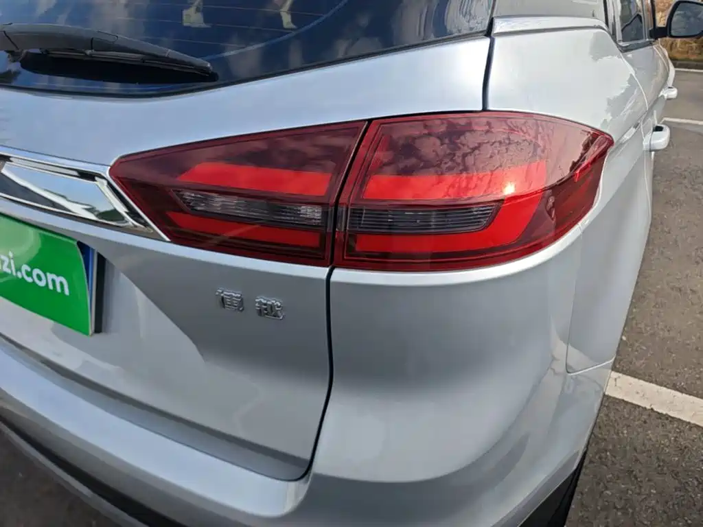 Geely Boyue — миниатюра 8