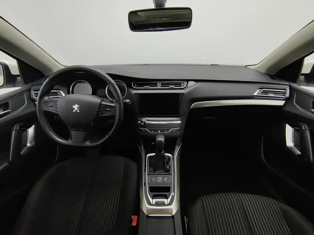 Peugeot 408 — миниатюра 5