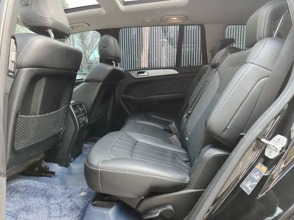 Mercedes-Benz GL-Class — миниатюра 13