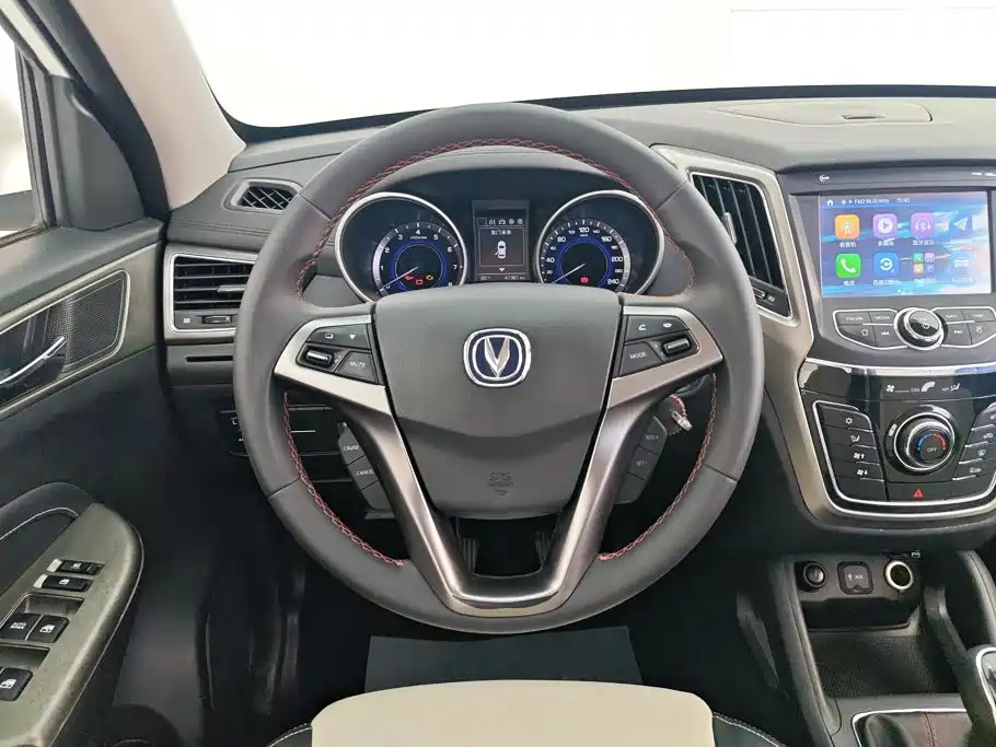Changan CS35 — миниатюра 15
