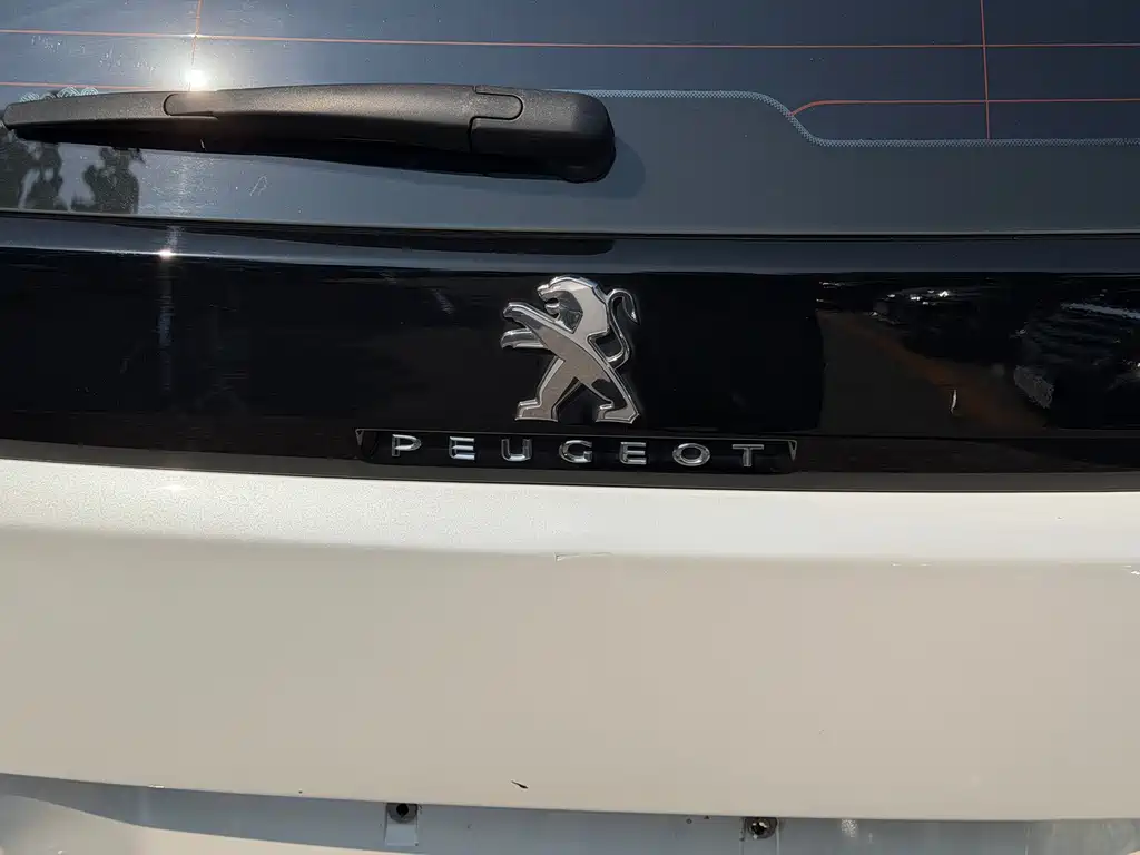Peugeot 5008 — миниатюра 9