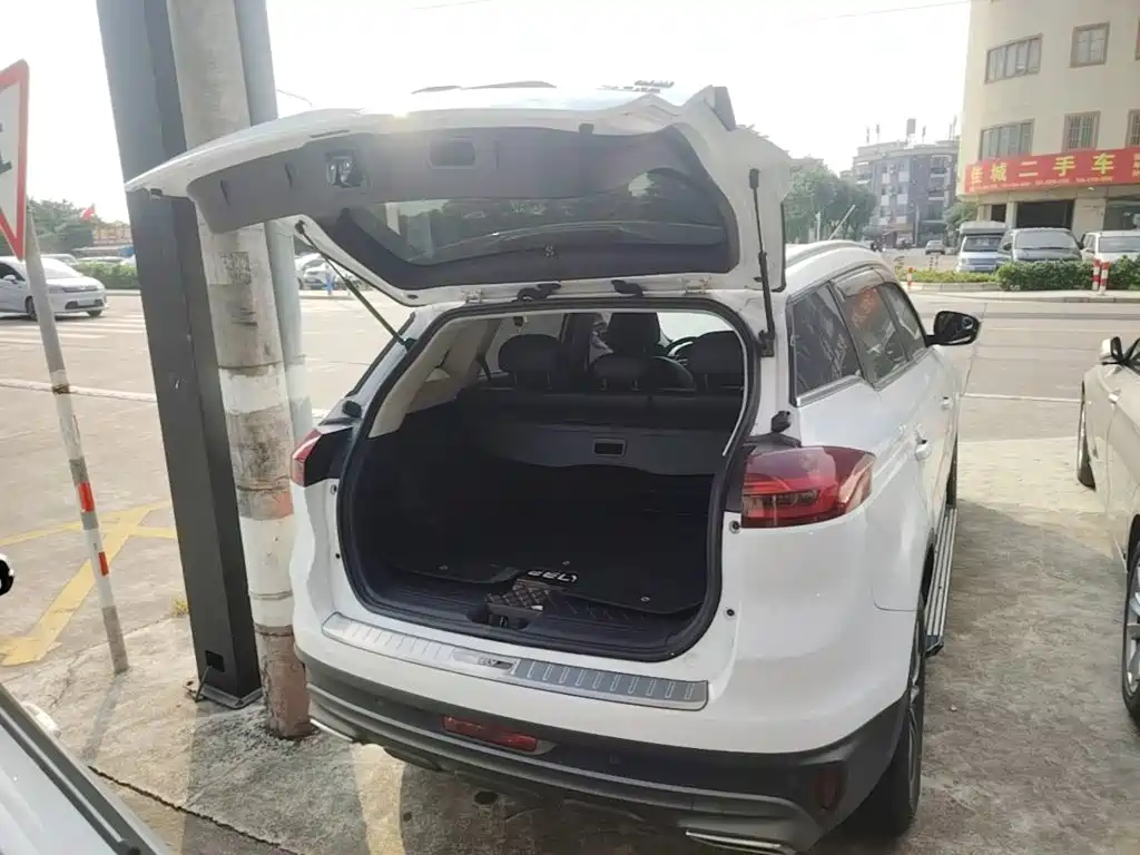 Geely Boyue — миниатюра 19