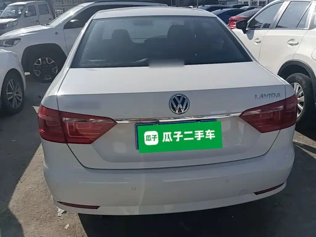 Volkswagen Lavida — миниатюра 6