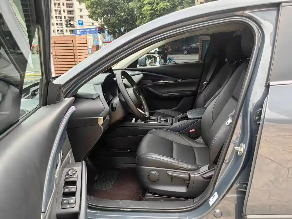 Mazda CX-30 — миниатюра 8