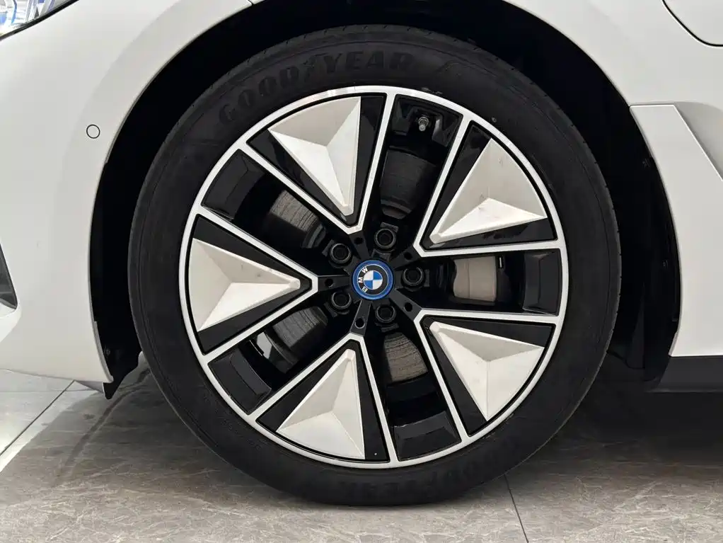 BMW i3 — миниатюра 19