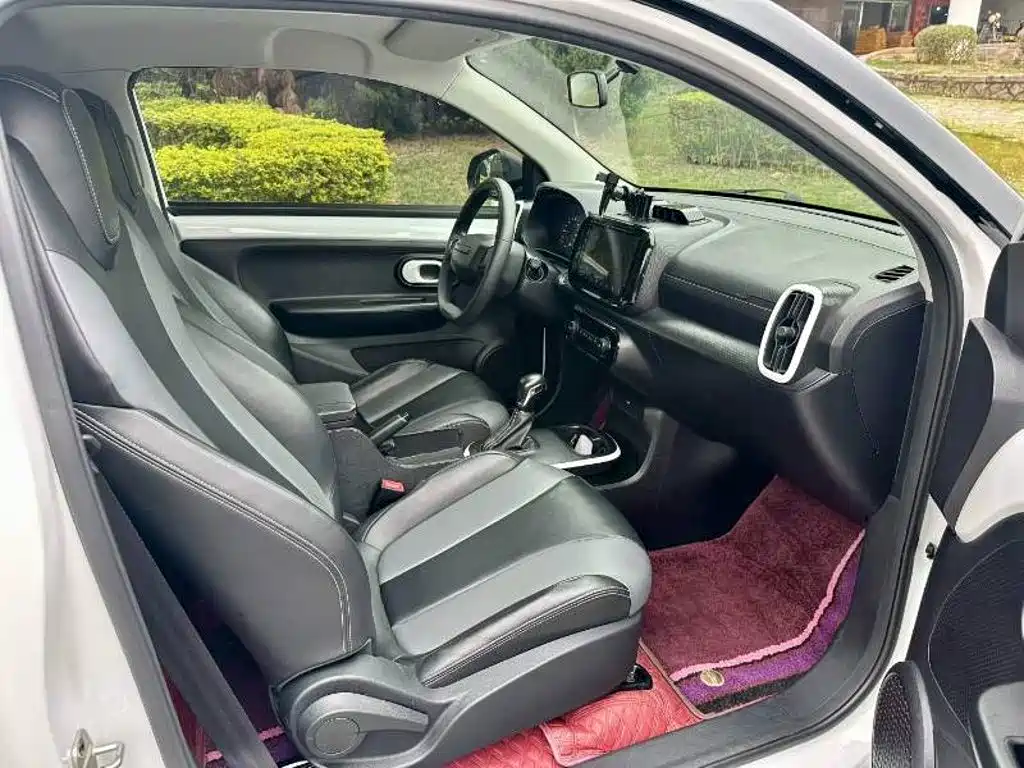 Roewe Clever — миниатюра 8