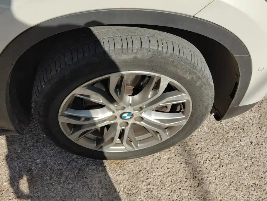 BMW X1 — миниатюра 6