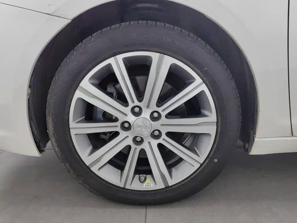 Peugeot 408 — миниатюра 17