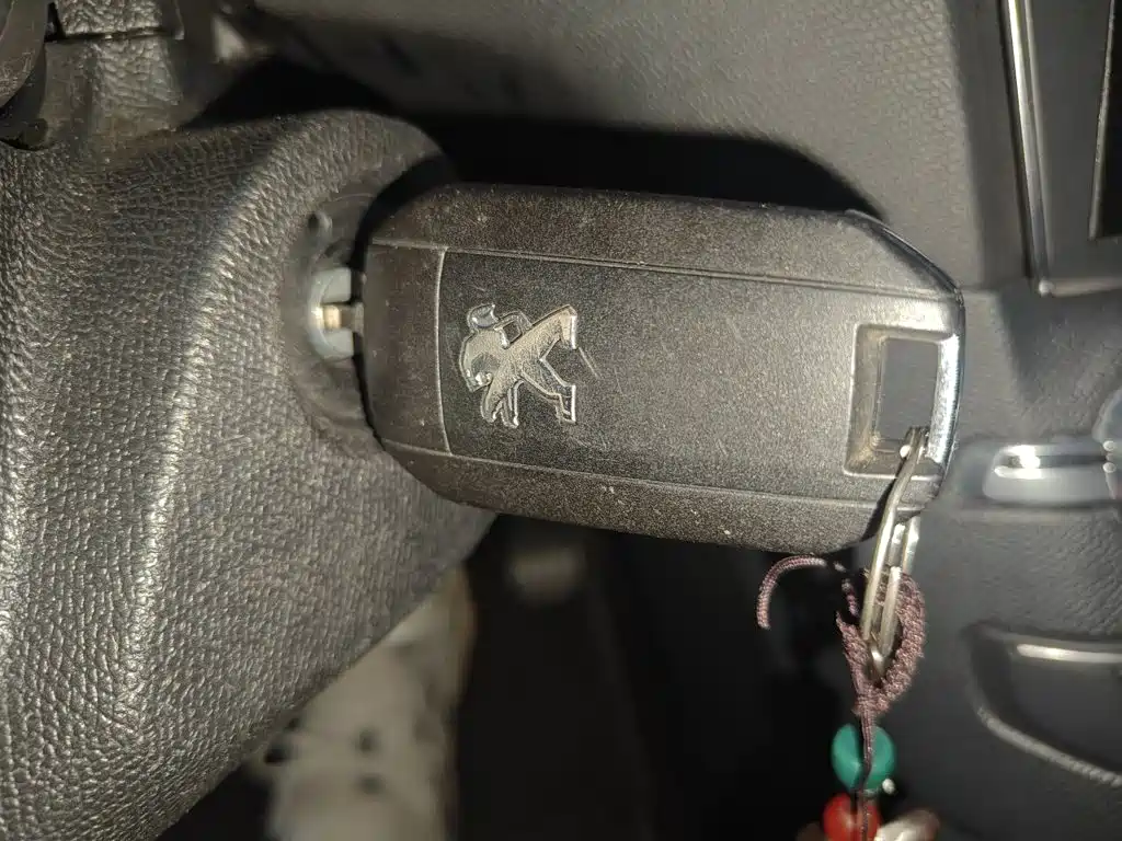 Peugeot 408 — миниатюра 9