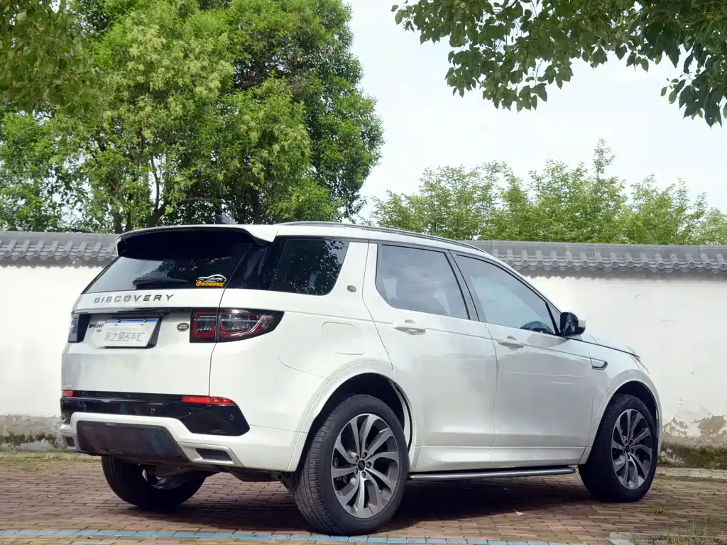 Land Rover Discovery Sport — миниатюра 12