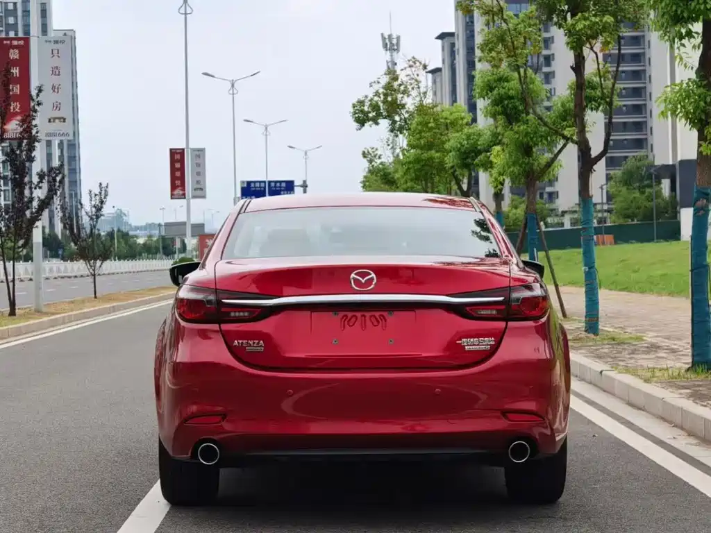Mazda Atenza — миниатюра 5