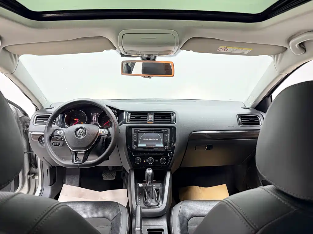 Volkswagen Sagitar — миниатюра 9