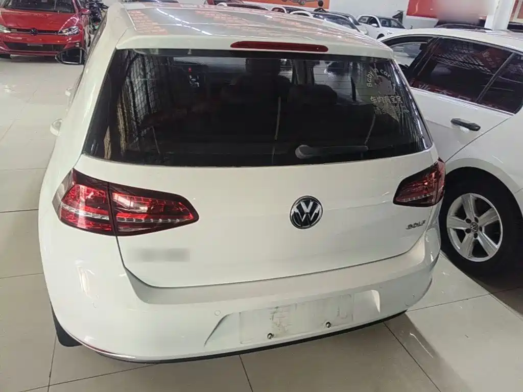 Volkswagen Golf — миниатюра 6