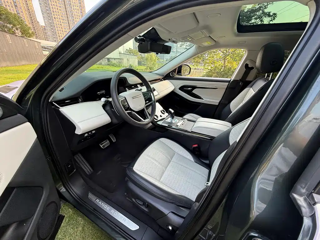 Land Rover Evoque — миниатюра 7