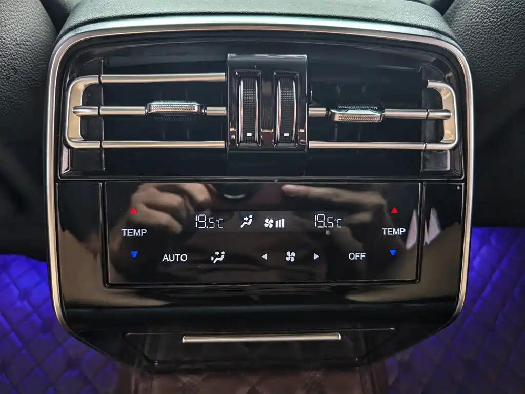 Hongqi Hongqi H9 — миниатюра 11