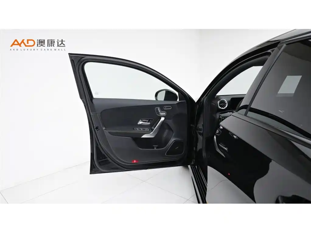 Mercedes-Benz A-Class AMG (Import) — миниатюра 10
