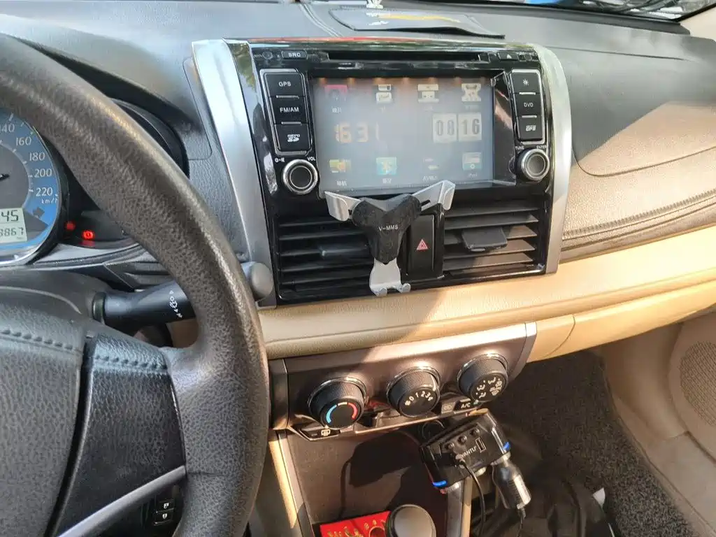 Toyota Yaris L — миниатюра 14