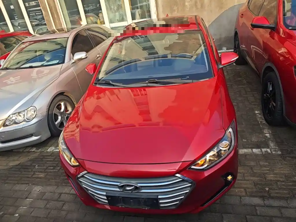 Hyundai Elantra — миниатюра 3