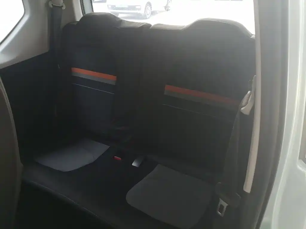Wuling MINIEV — миниатюра 17