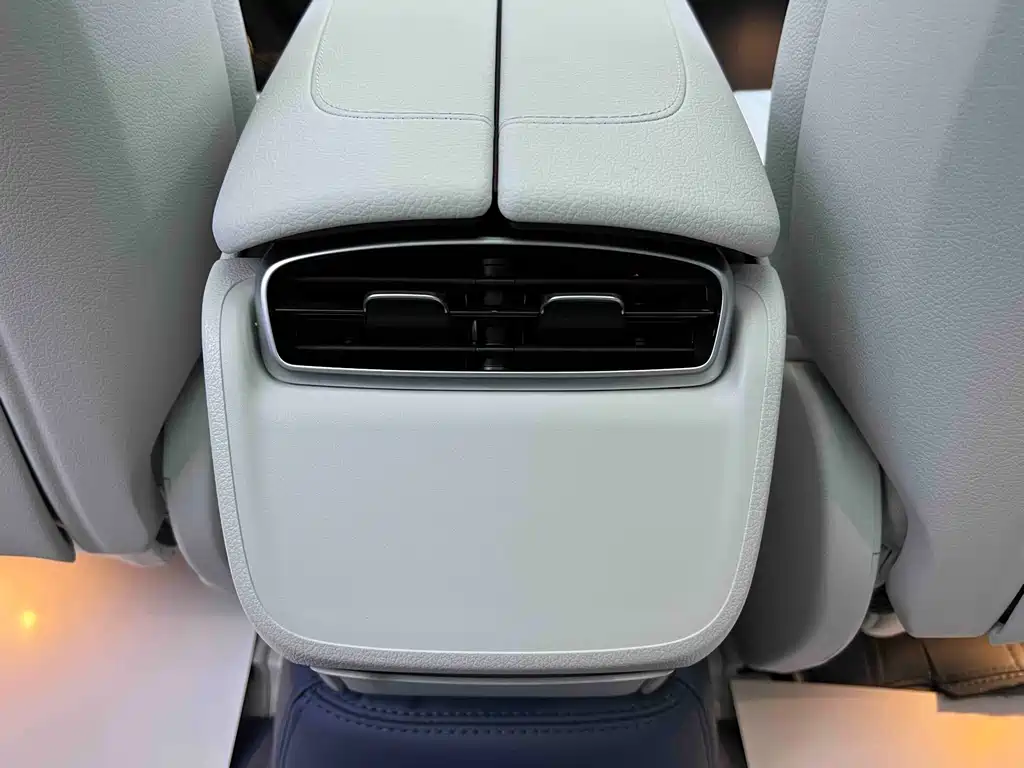 Mercedes-Benz EQE — миниатюра 20