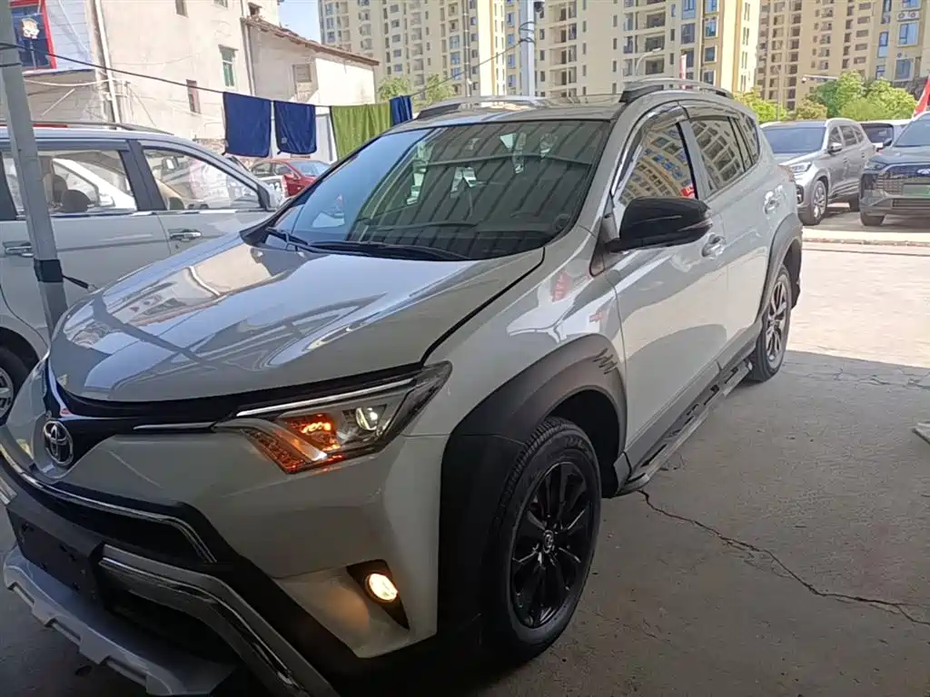 Toyota RAV4 2019