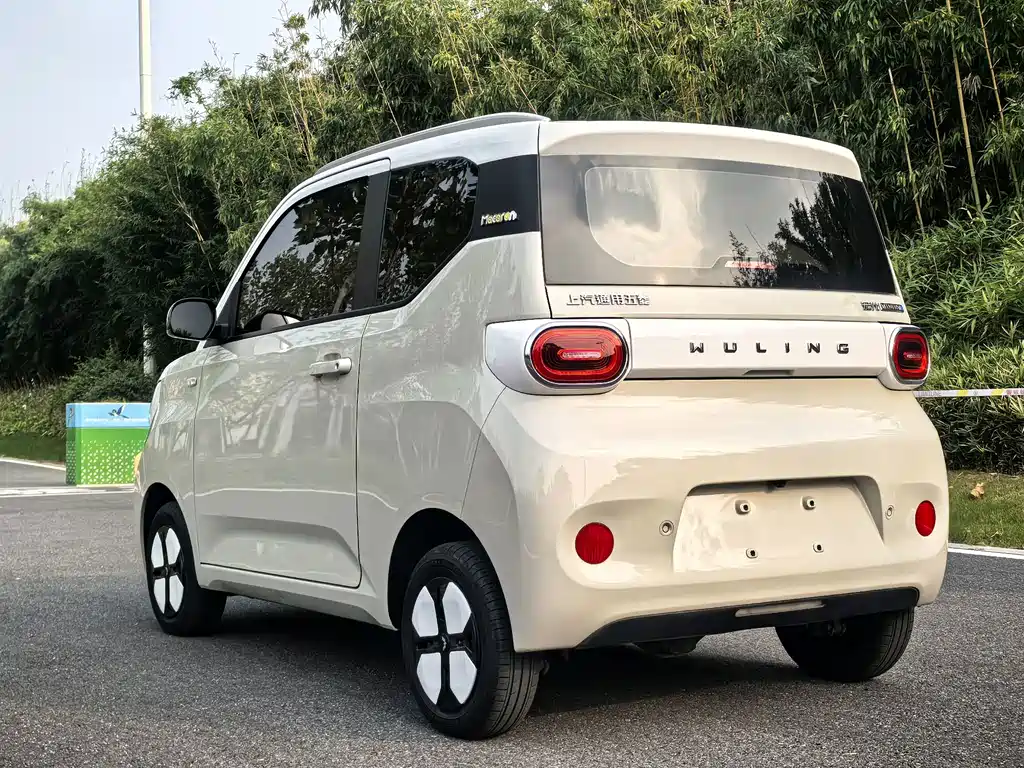 Wuling MINIEV — миниатюра 12