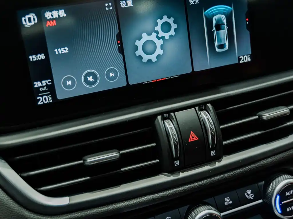 Alfa Romeo Giulia — миниатюра 21