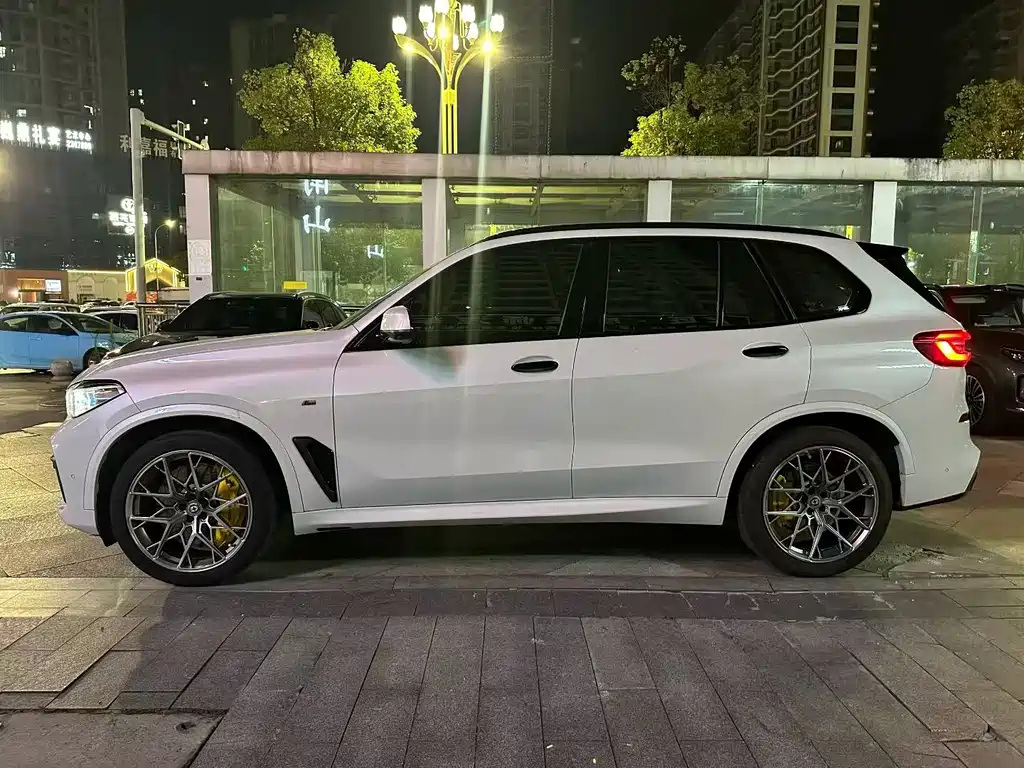 BMW X5 2020 xDrive40i M Sport