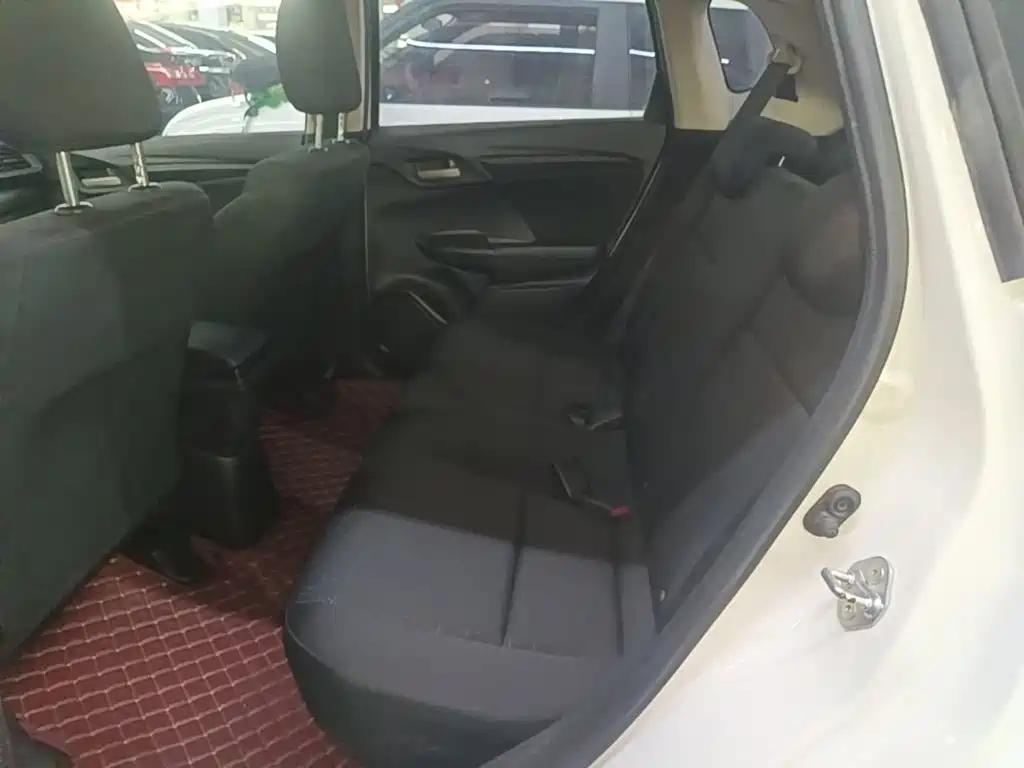 Honda Fit — миниатюра 17