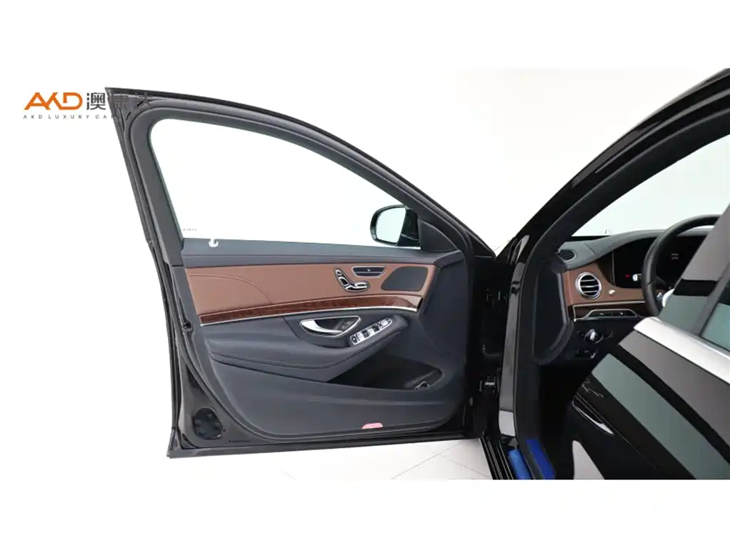 Mercedes-Benz S-Class — миниатюра 10