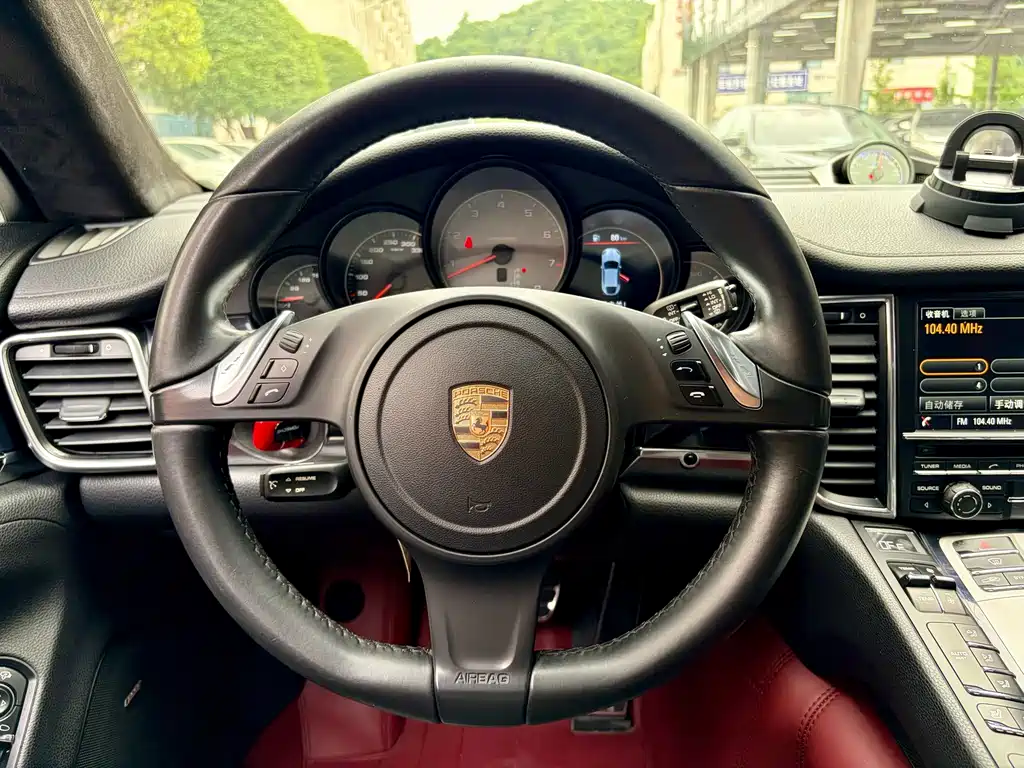 Porsche Panamera — миниатюра 5